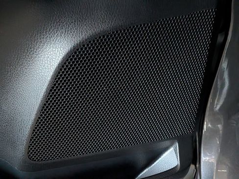 Certified 2018 Toyota RAV4 XLE FWD image 10