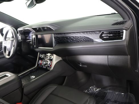 Used 2023 GMC Yukon XL Denali image 36
