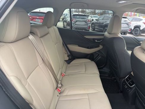 Used 2025 Subaru Outback Limited w/ Popular Package #2 image 16