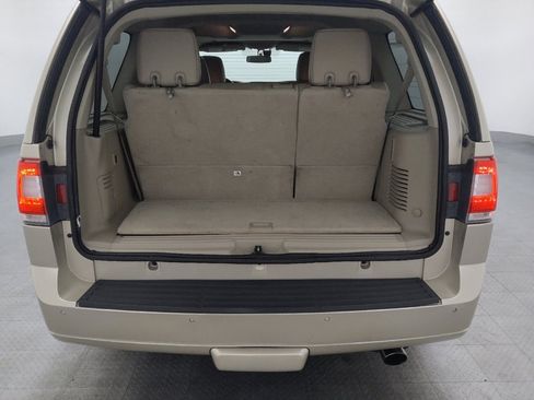 Used 2017 Lincoln Navigator Select image 29