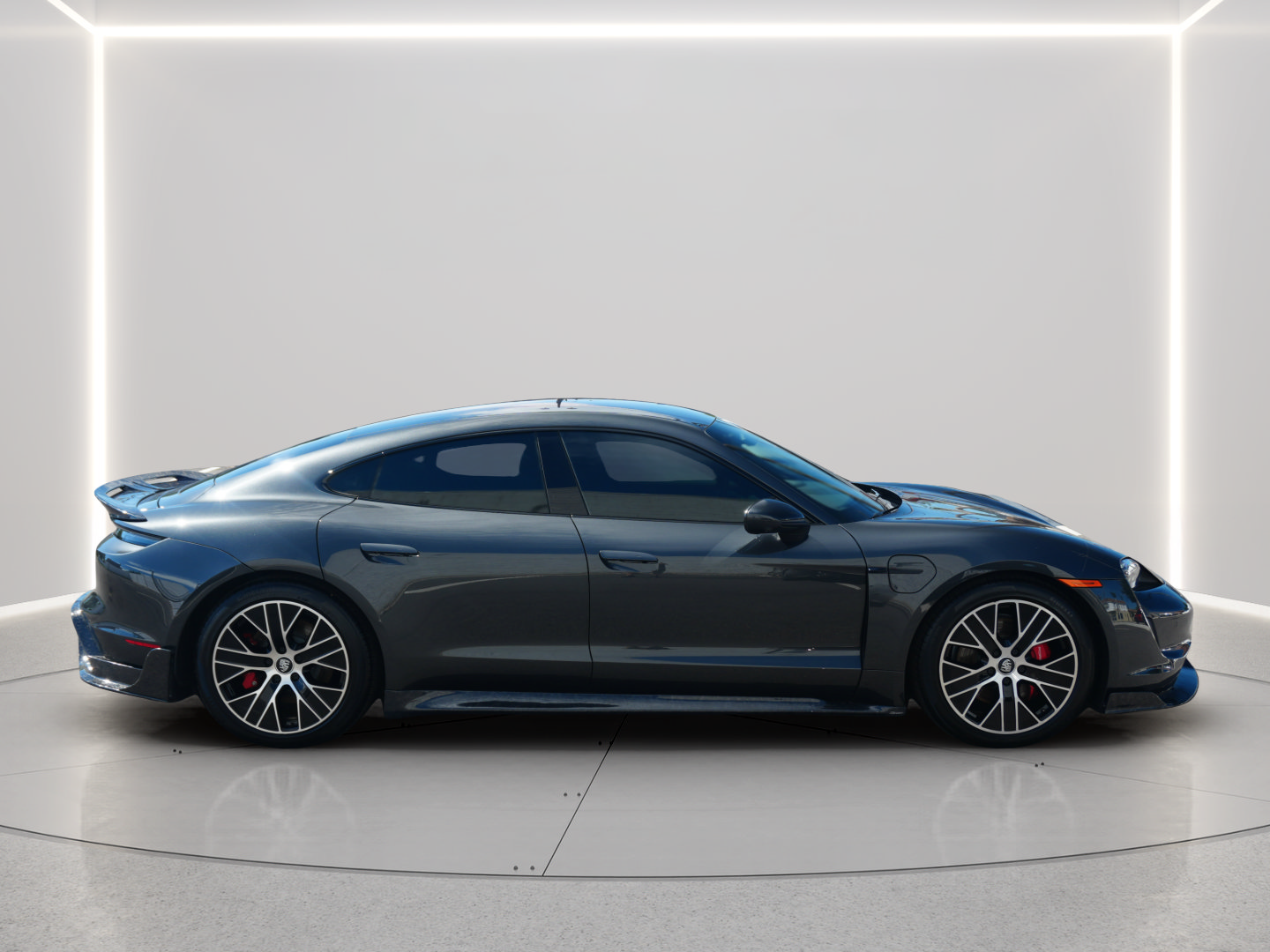 Used 2021 Porsche Taycan 4S AWD/4WD image 7