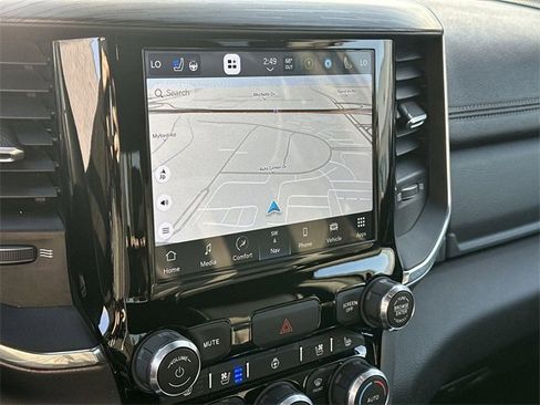 Used 2024 RAM 1500 Laramie image 13