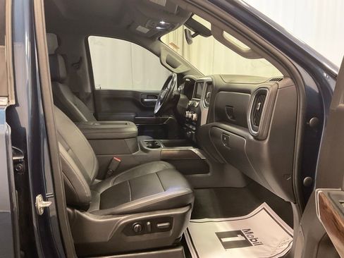 Used 2022 GMC Sierra 1500 SLT image 30