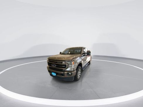 Used 2022 Ford F250 Lariat AWD/4WD image 7