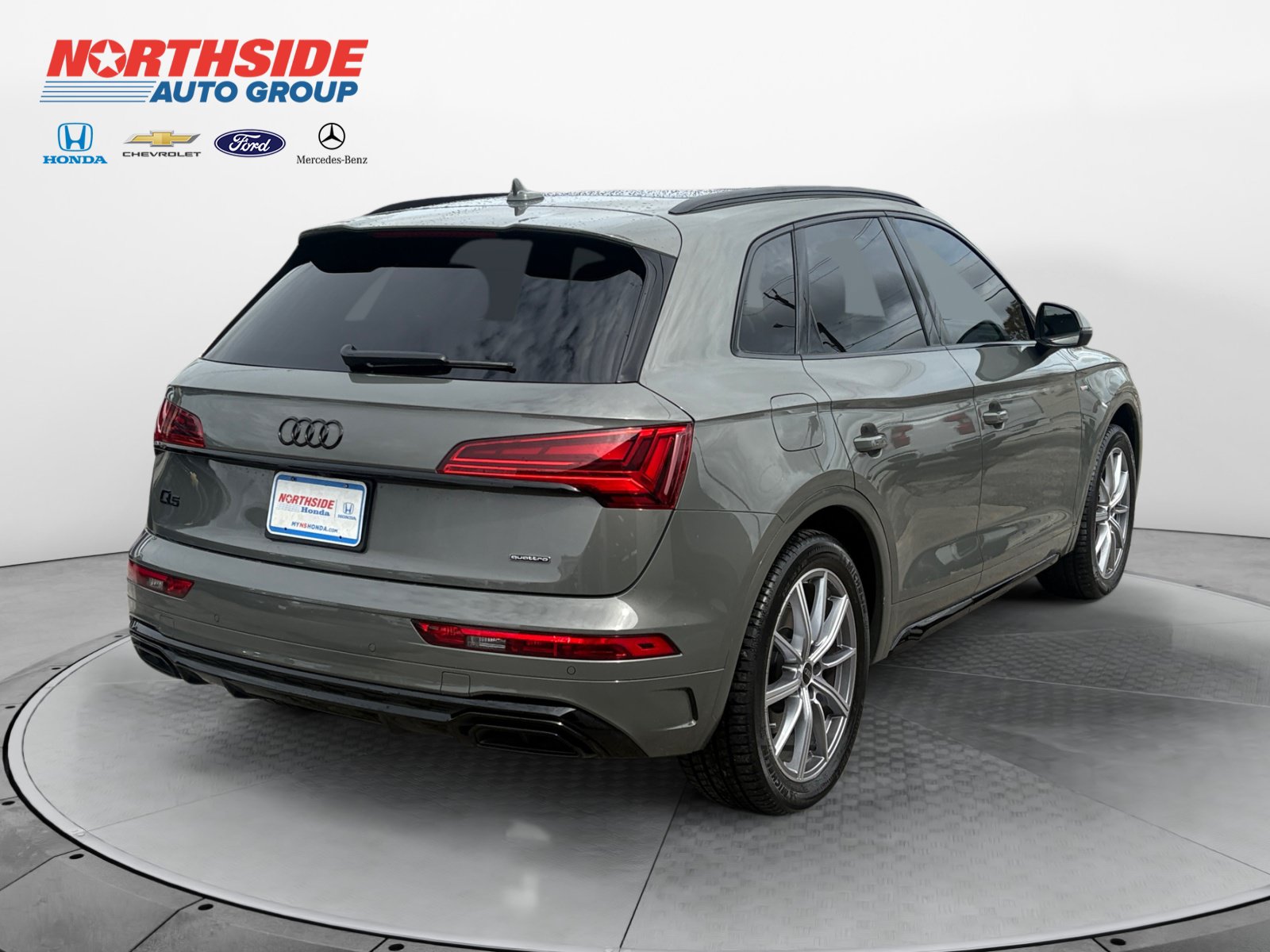 Used 2024 Audi Q5 e Premium Plus AWD/4WD image 7