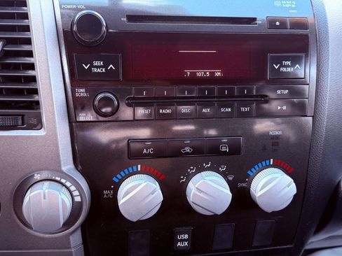 Used 2012 Toyota Tundra 4x4 Double Cab w/ SR5 Pkg image 30