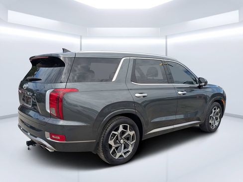 Used 2022 Hyundai Palisade Calligraphy w/ Winter Package FWD image 3