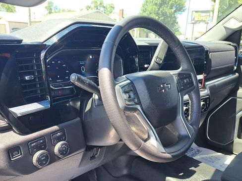 Used 2022 Chevrolet Silverado 1500 RST AWD/4WD image 10