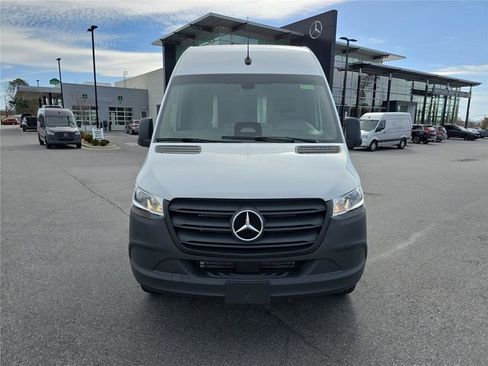 New 2025 Mercedes-Benz Sprinter 2500 image 12