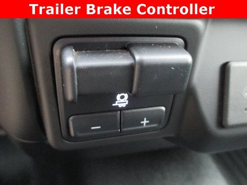 Used 2021 Chevrolet Silverado 1500 Custom Trail Boss w/ LPO, Dark Essentials Package image 15