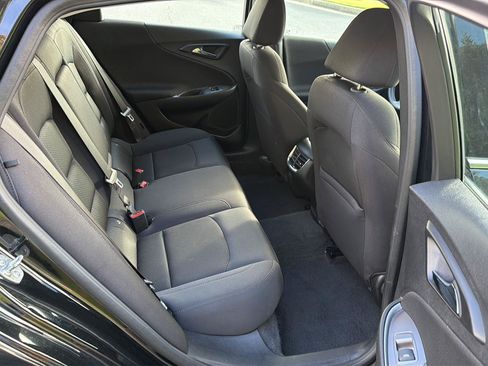 Used 2025 Chevrolet Malibu LT FWD image 11