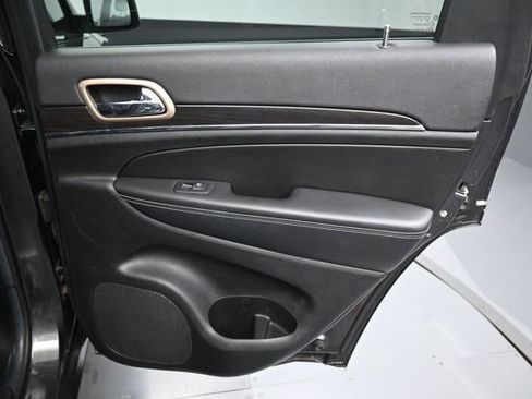 Used 2014 Jeep Grand Cherokee Limited w/ Trailer Tow Group IV AWD/4WD image 36