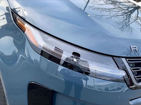 New 2026 Land Rover Range Rover Evoque S image 13