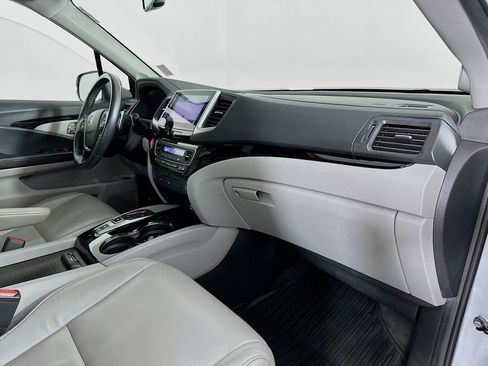 Used 2018 Honda Pilot Touring image 33