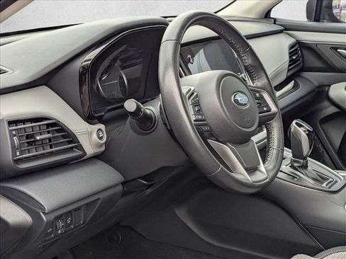 Used 2023 Subaru Outback Premium image 5