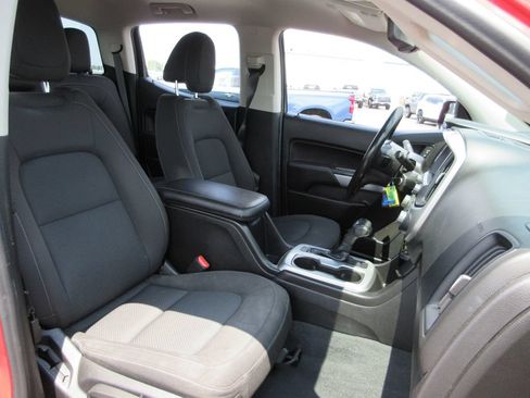Used 2019 Chevrolet Colorado LT AWD/4WD image 20