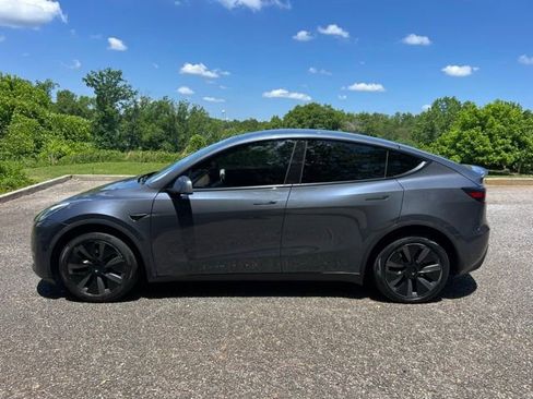 Used 2020 Tesla Model Y Long Range AWD/4WD image 3
