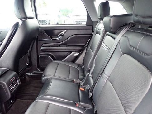Used 2022 Lincoln Corsair AWD w/ Equipment Group 101A image 19