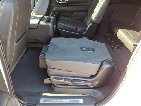 Certified 2022 Chevrolet Suburban RST w/ Sport Performance Package image 35