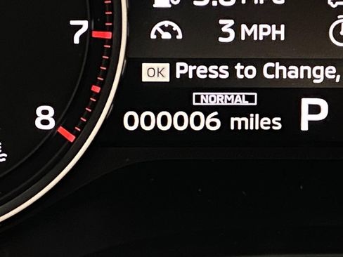 New 2026 Mitsubishi Outlander AWD image 18