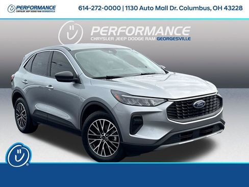Used 2023 Ford Escape Active w/ Tech Pack #1 AWD/4WD image 1