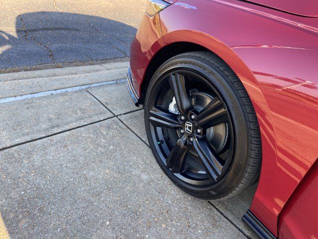 Used 2025 Honda Accord Sport image 25