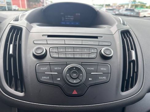 Used 2018 Ford Escape SE FWD image 15