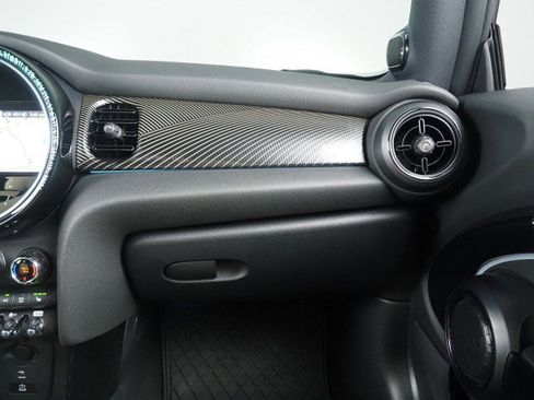 Used 2024 MINI Cooper SE w/ MINI Resolute Edition image 34