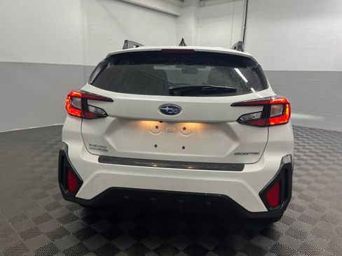 Used 2024 Subaru Crosstrek 2.0i Premium image 5