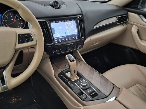 Used 2019 Maserati Levante S image 15