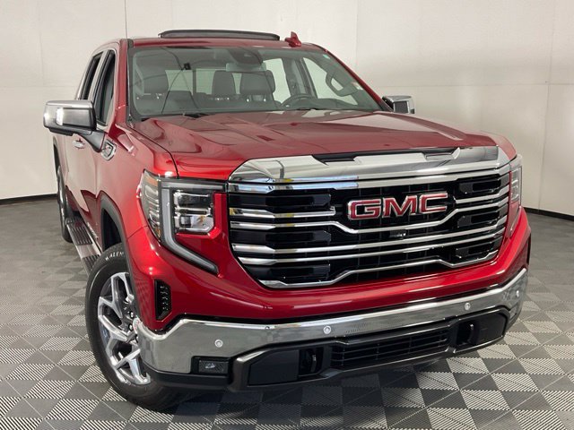 Used 2024 GMC Sierra 1500 SLT w/ SLT Premium Plus Package AWD/4WD image 45