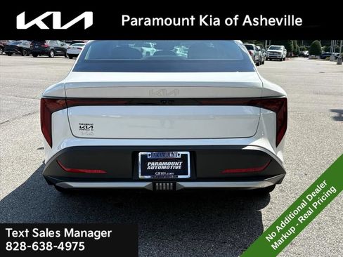 New 2026 Kia K4 FWD image 5