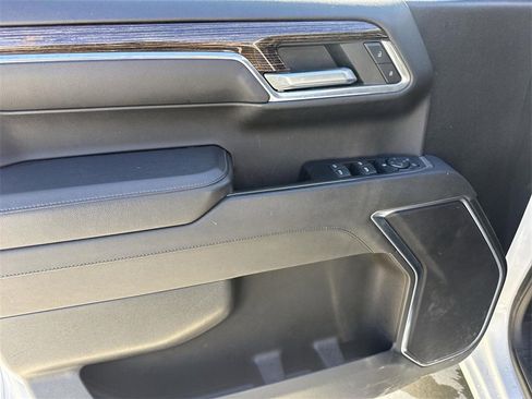 Used 2023 GMC Sierra 1500 Elevation image 21