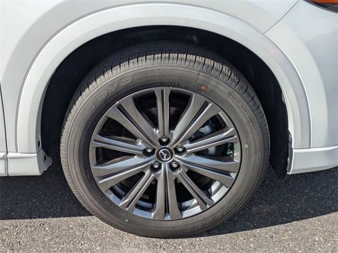 Certified 2025 MAZDA CX-5 Signature image 9