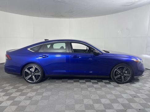 Certified 2023 Honda Accord Sport image 3