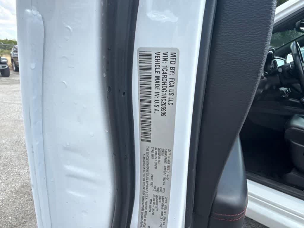 Used 2024 Dodge Durango GT RWD image 26