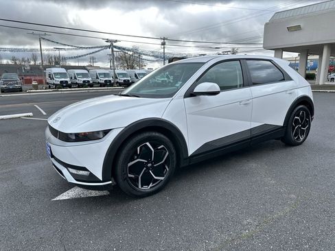 Certified 2023 Hyundai Ioniq 5 SE image 2