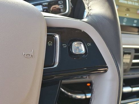 Used 2022 Lincoln Corsair Reserve w/ Equipment Group 201A image 24