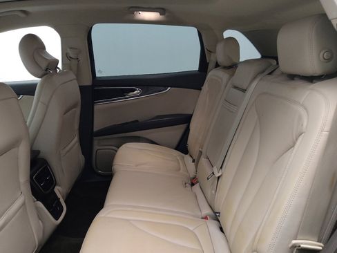 Used 2017 Lincoln MKX Reserve w/ Lincoln MKX Climate Package image 18