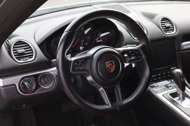 Used 2018 Porsche 718 Cayman RWD image 23