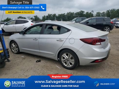 Used 2019 Hyundai Elantra SEL w/ Cargo Package FWD image 3