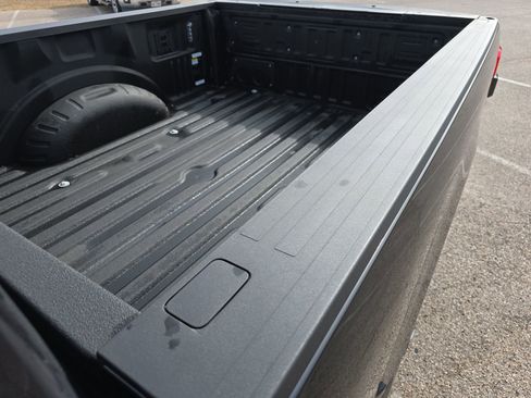 Used 2024 Ford F250 Platinum image 23