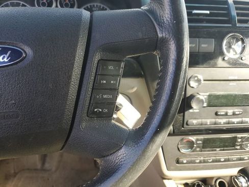 Used 2009 Ford Fusion SEL image 12