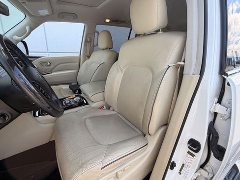Used 2021 INFINITI QX80 Luxe w/ Cargo Package AWD/4WD image 4