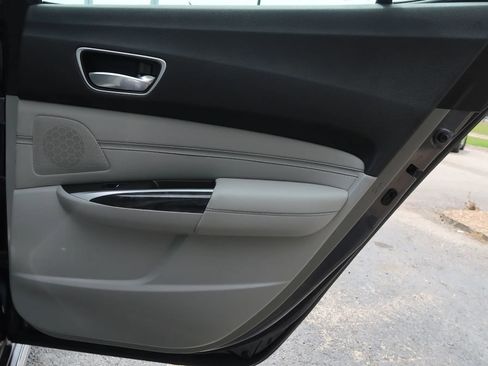 Used 2018 Acura TLX V6 w/ Technology Package FWD image 48