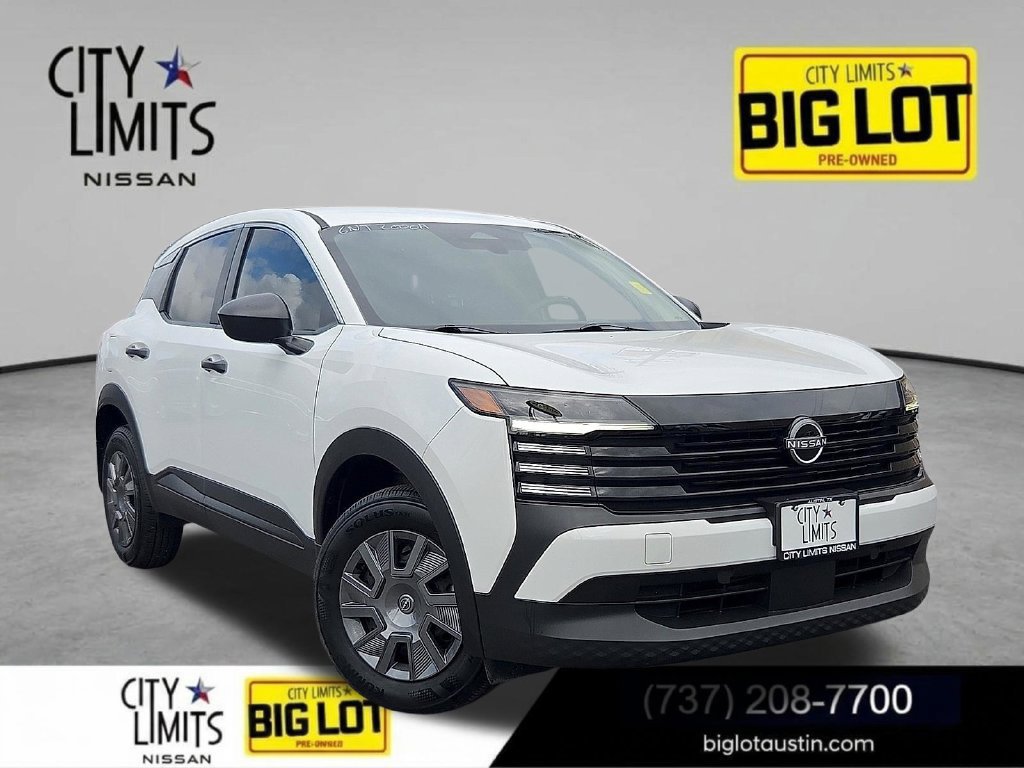 Used 2025 Nissan Kicks S FWD image 1