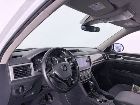 Used 2019 Volkswagen Atlas SE w/ Towing Package image 25