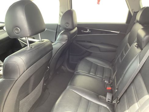 Used 2019 Kia Sorento EX AWD/4WD image 9
