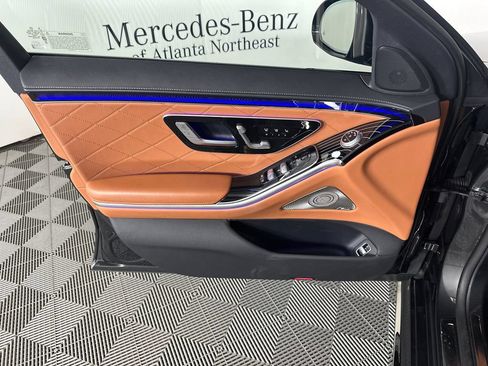 Certified 2025 Mercedes-Benz S 580 4MATIC Sedan image 10