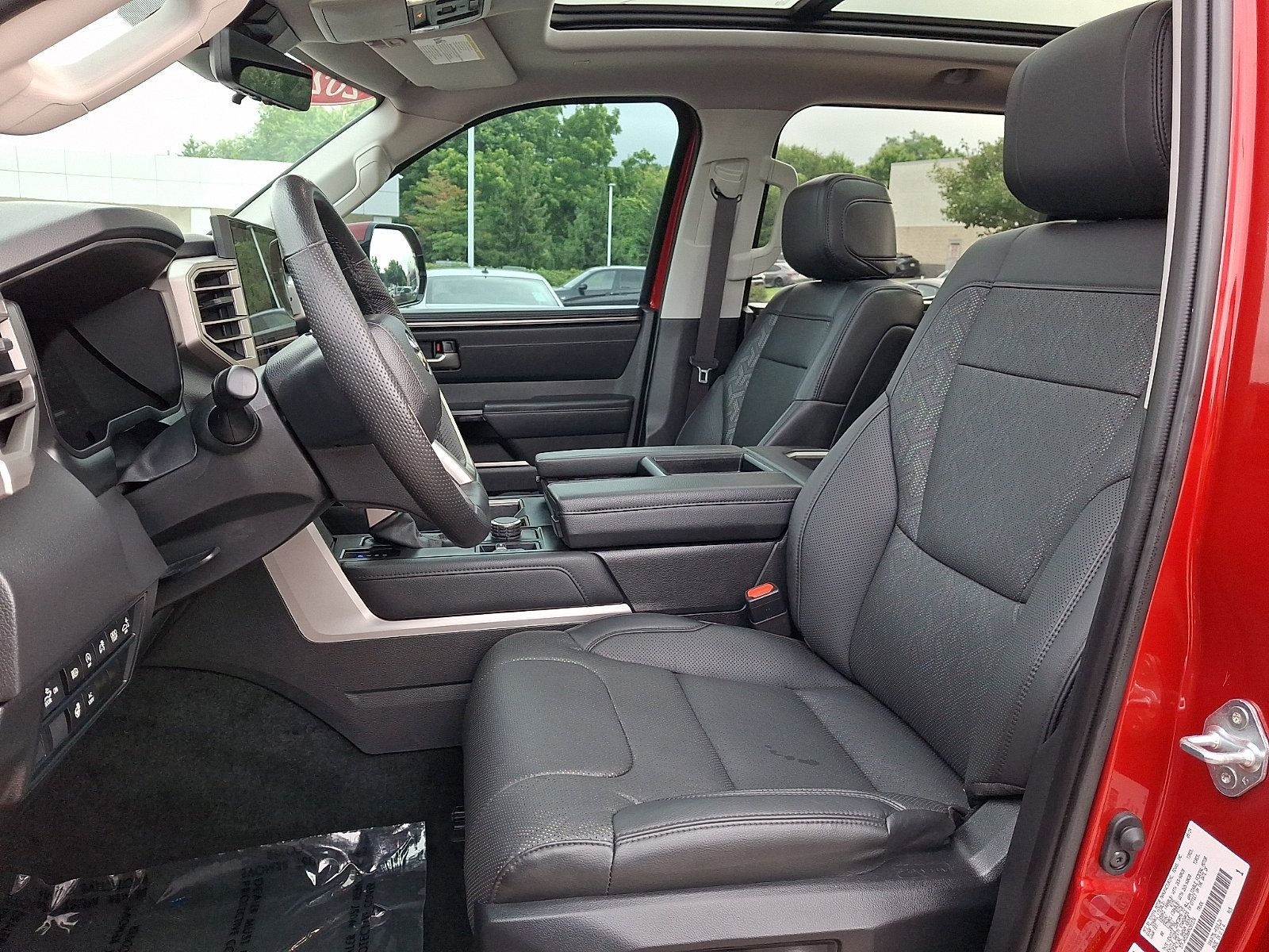 Used 2024 Toyota Tundra Limited AWD/4WD image 13